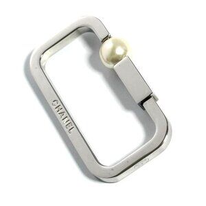 Chanel Women's Key Holder Ring Faux Pearl
